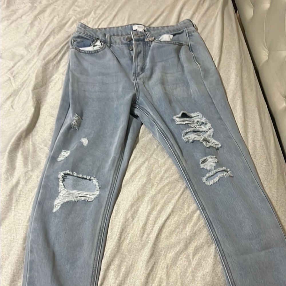 Forever 21 ripped light blue jeans